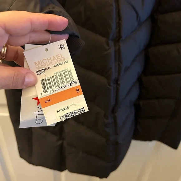 MICHAEL MICHAEL KORS
Faux-Fur-Trim Hooded Puffer Coat - Picture 4 of 5